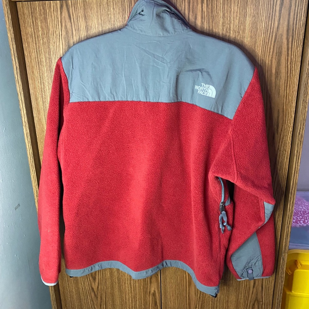 The North Face Denali Fleece Jacket Womens Medium Red Grey‎ Full Zip Mock Neck - Picture 2 of 7